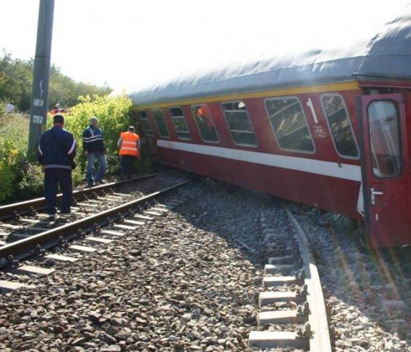 Tren deraiat Lia Lungu