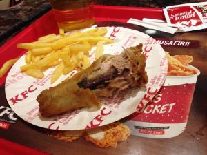 KFC - Pui cu miros de hoit