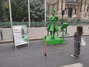 Dactilografa - ALINA CRĂIŢĂ