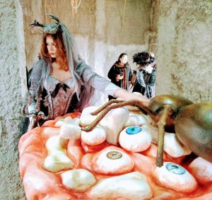 CASTELUL VRĂJITOARELOR