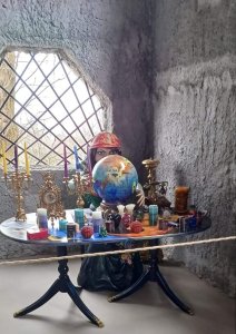 CASTELUL VRĂJITOARELOR