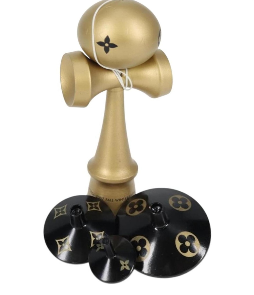 KENDAMA DEJA VU: Jucărie tradițională japoneză inventată în 1919